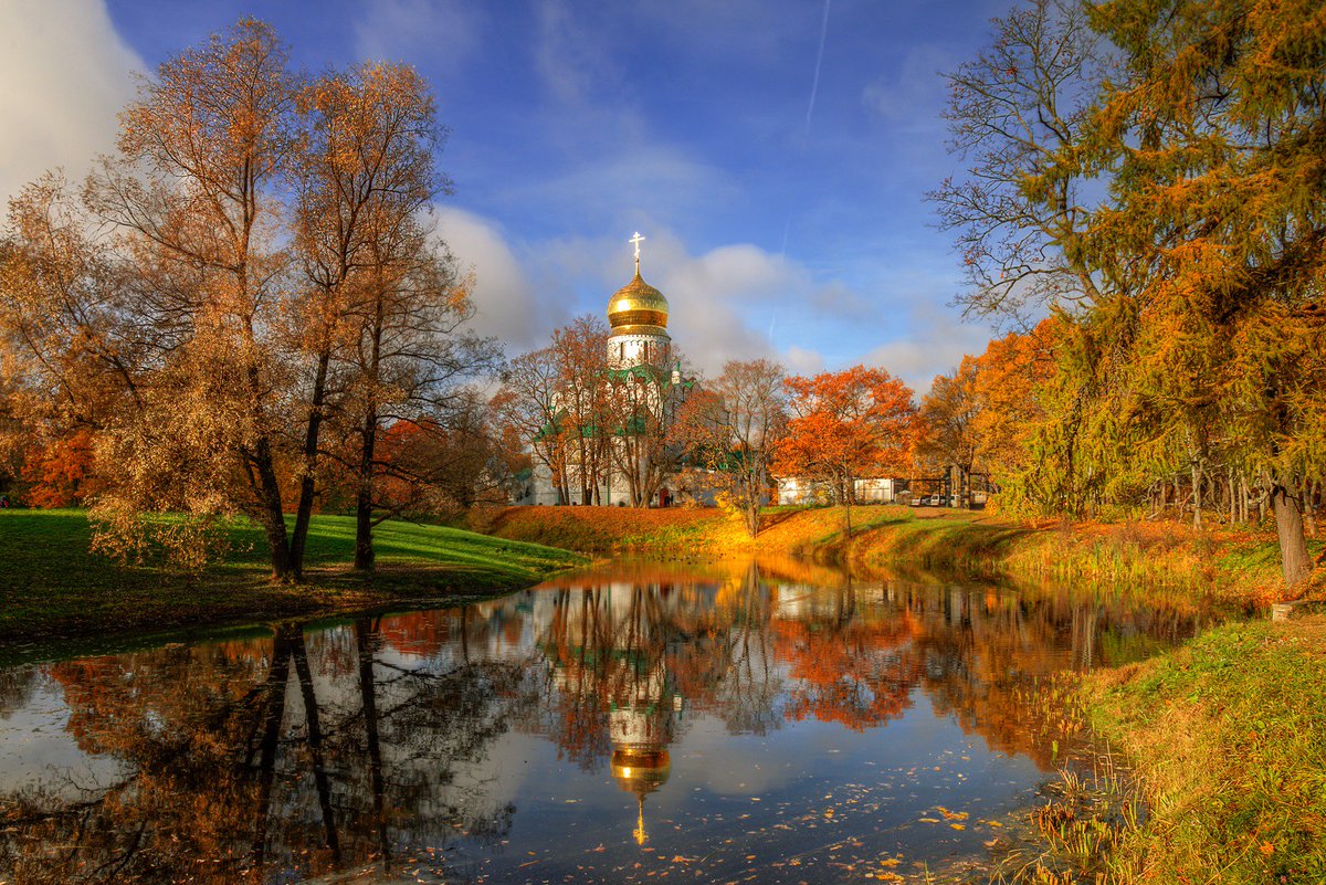 Где отдохнуть в России осенью?